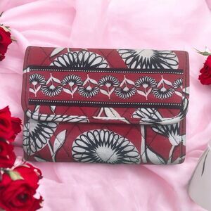 Vera Bradley Tri-fold Wallet Red Black Floral 4" x 6"